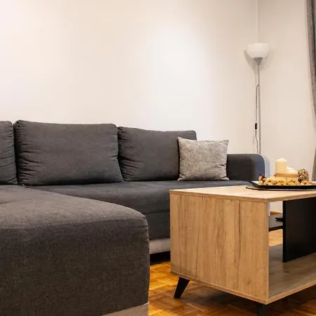 Corfu Town - Free Private Parking Apartament