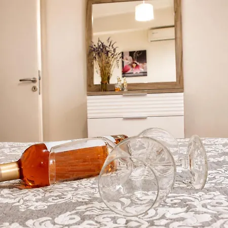 Corfu Town - Free Private Parking * Corfu (city)